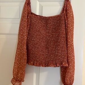 Lush Speckled Blouse with Mesh Sleeves and Ruched Middle